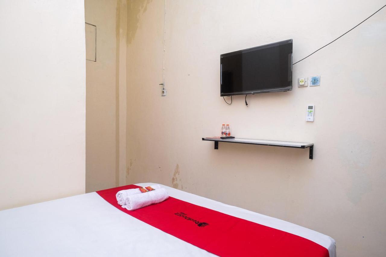 Reddoorz Near Plaza Ambarrukmo Yogyakarta Hotel Maguwo Exterior photo
